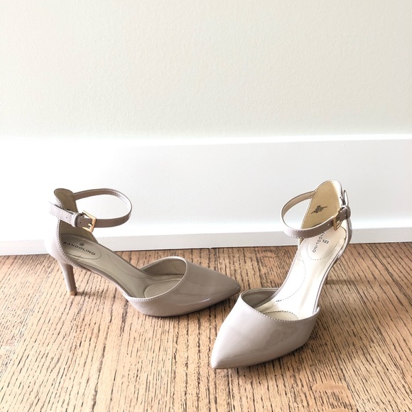 *New Nude High Heels - Picture 2 of 5